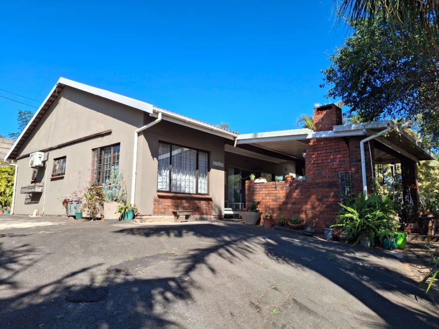 4 Bedroom Property for Sale in Athlone Park KwaZulu-Natal