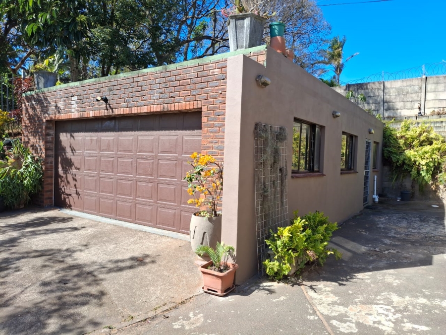 4 Bedroom Property for Sale in Athlone Park KwaZulu-Natal