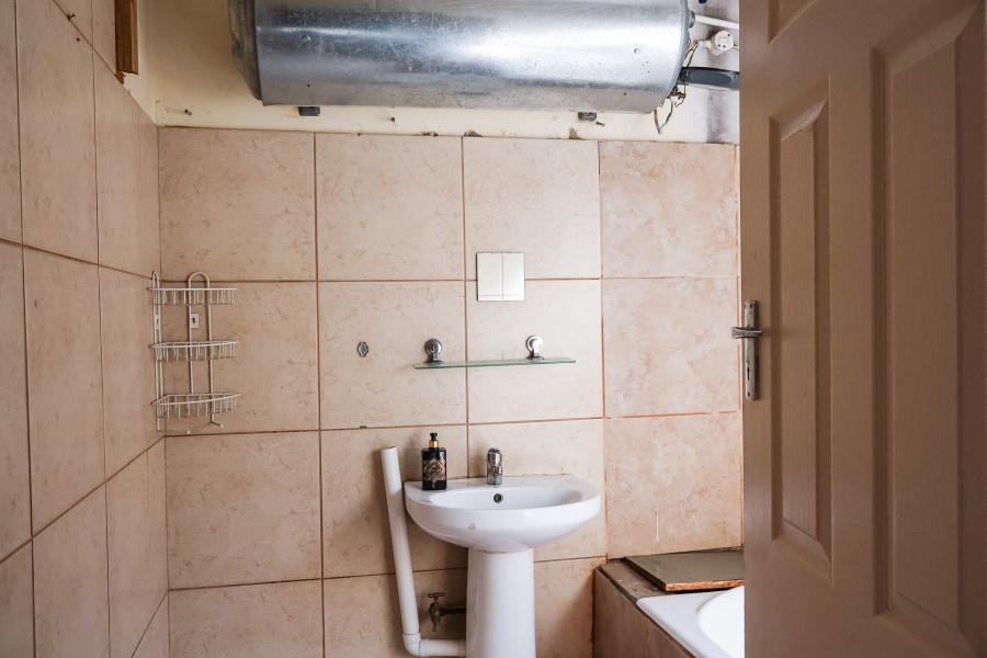 2 Bedroom Property for Sale in Scottsville KwaZulu-Natal