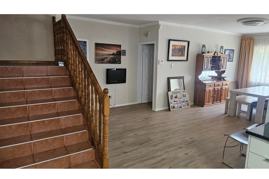 4 Bedroom Property for Sale in Sheffield Beach KwaZulu-Natal