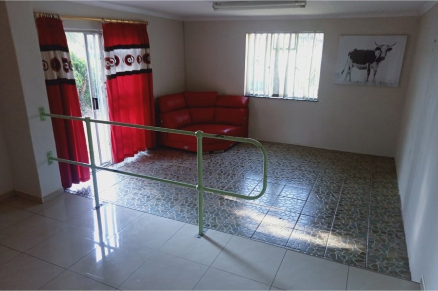 To Let 4 Bedroom Property for Rent in Ingagane KwaZulu-Natal