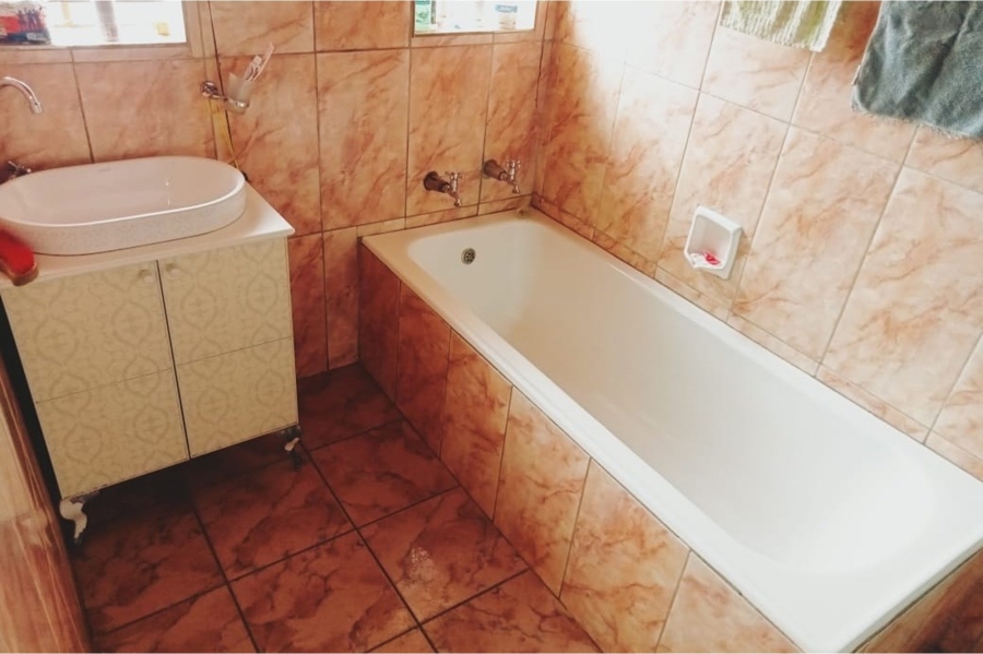 4 Bedroom Property for Sale in Ingagane KwaZulu-Natal