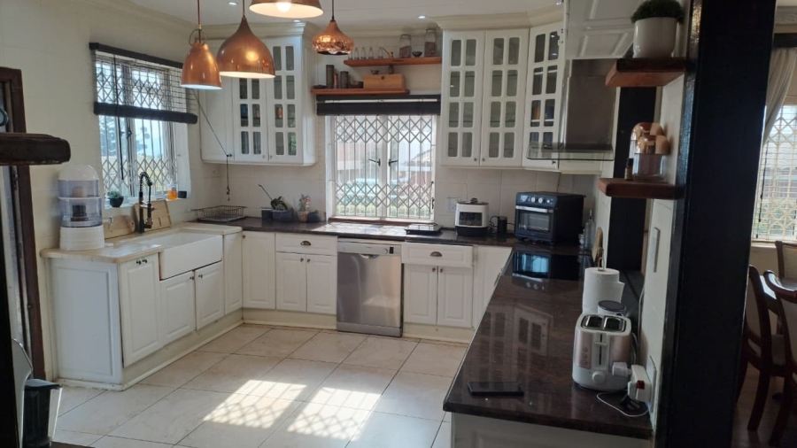 4 Bedroom Property for Sale in Brighton Beach KwaZulu-Natal