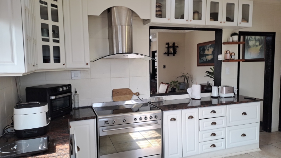 4 Bedroom Property for Sale in Brighton Beach KwaZulu-Natal