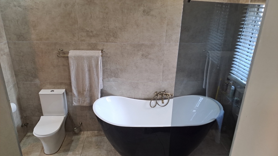 4 Bedroom Property for Sale in Brighton Beach KwaZulu-Natal