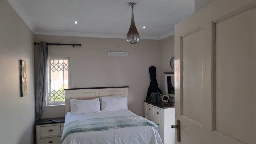 4 Bedroom Property for Sale in Brighton Beach KwaZulu-Natal