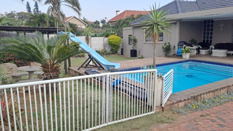 4 Bedroom Property for Sale in Brighton Beach KwaZulu-Natal