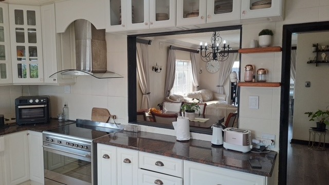 4 Bedroom Property for Sale in Brighton Beach KwaZulu-Natal