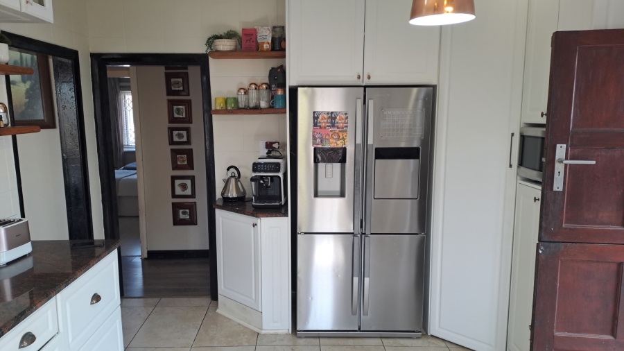 4 Bedroom Property for Sale in Brighton Beach KwaZulu-Natal