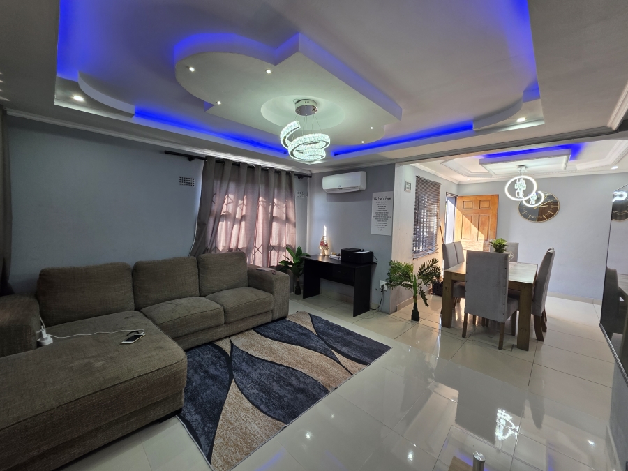 3 Bedroom Property for Sale in Aquadene KwaZulu-Natal