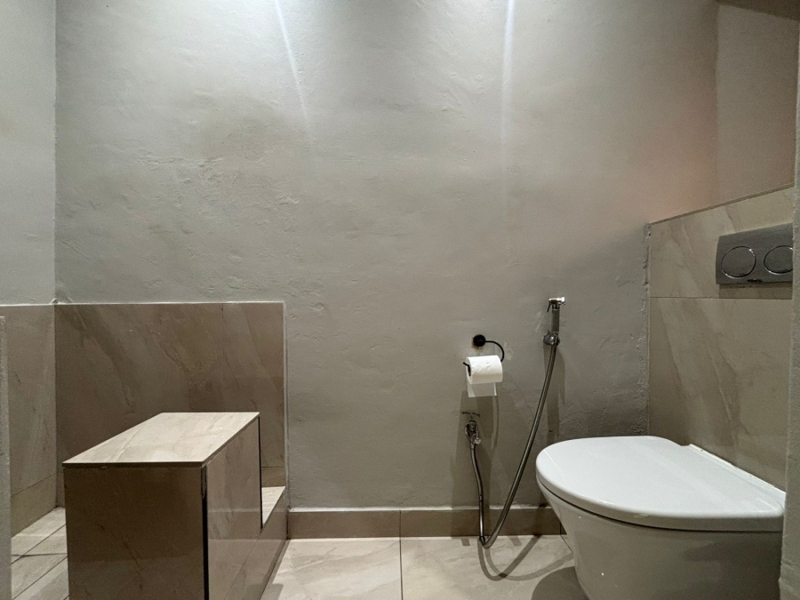 To Let 4 Bedroom Property for Rent in Essenwood KwaZulu-Natal