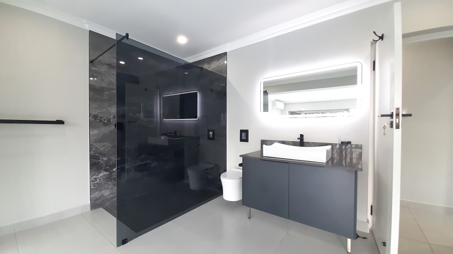 To Let 4 Bedroom Property for Rent in Ballito Central KwaZulu-Natal