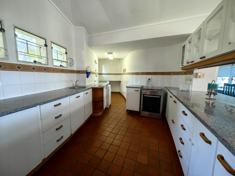 5 Bedroom Property for Sale in Elysium KwaZulu-Natal