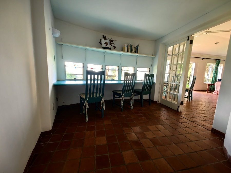 5 Bedroom Property for Sale in Elysium KwaZulu-Natal