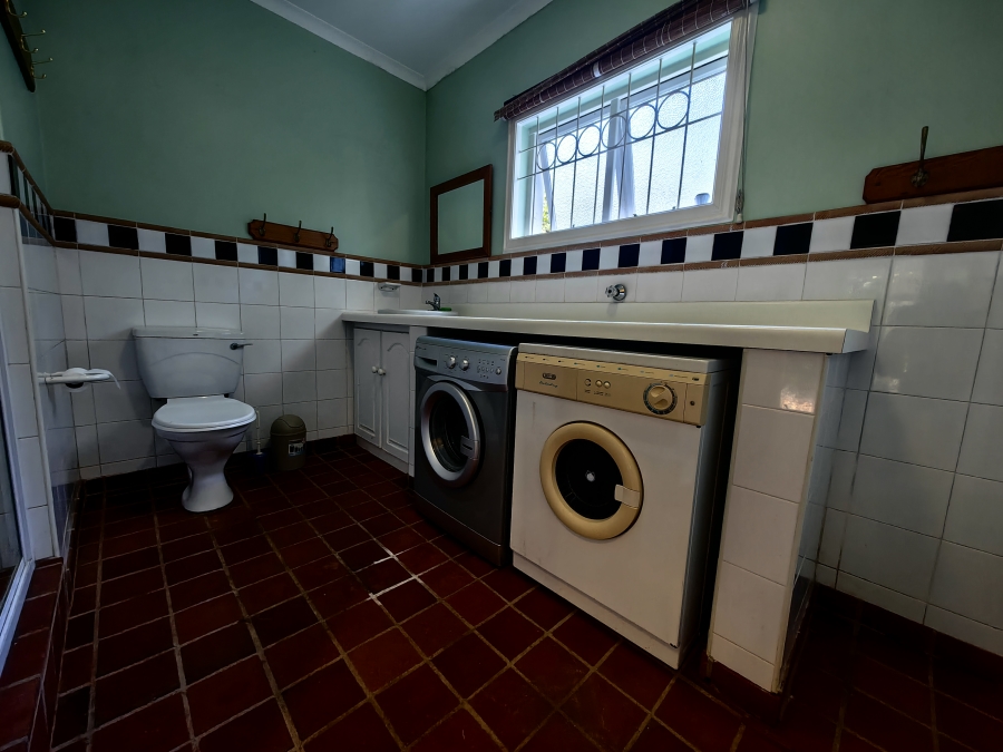 5 Bedroom Property for Sale in Elysium KwaZulu-Natal