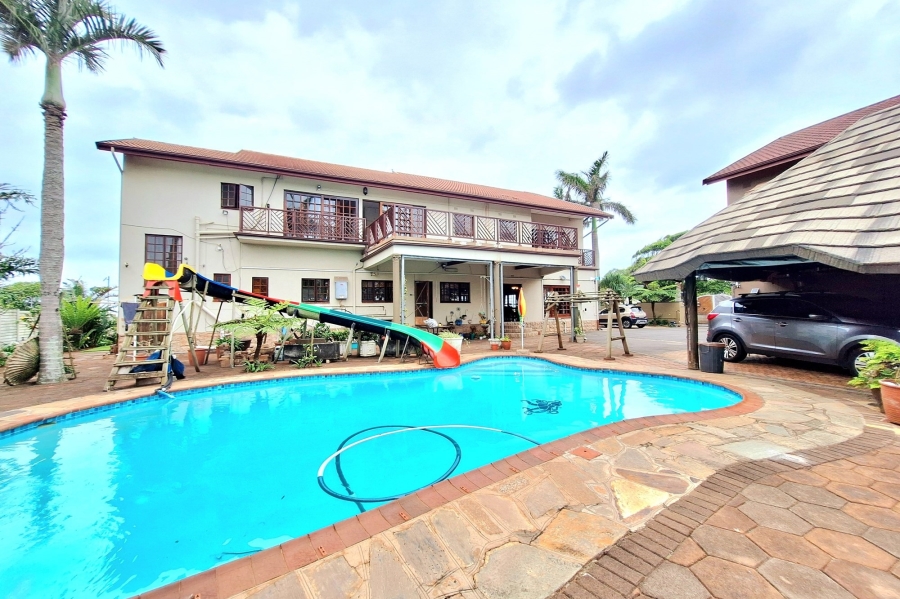 6 Bedroom Property for Sale in Winklespruit KwaZulu-Natal