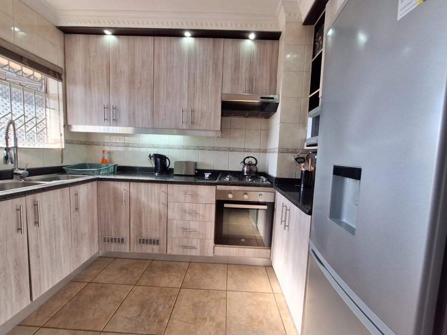 3 Bedroom Property for Sale in Morningside KwaZulu-Natal