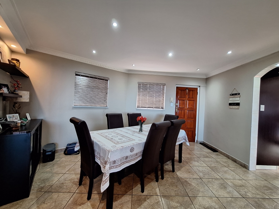 3 Bedroom Property for Sale in Morningside KwaZulu-Natal