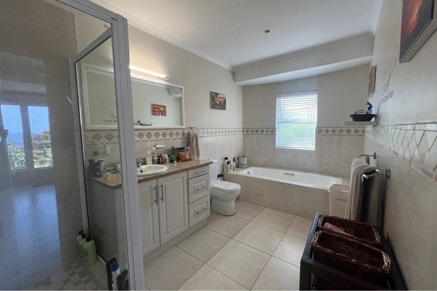 4 Bedroom Property for Sale in Sheffield Beach KwaZulu-Natal