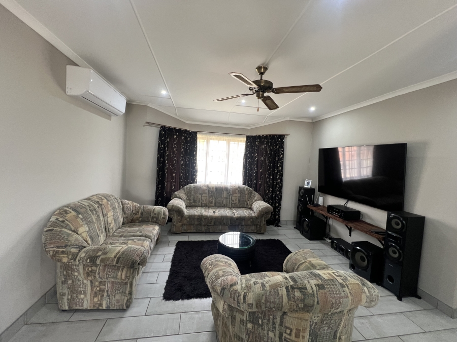 3 Bedroom Property for Sale in Cleland KwaZulu-Natal
