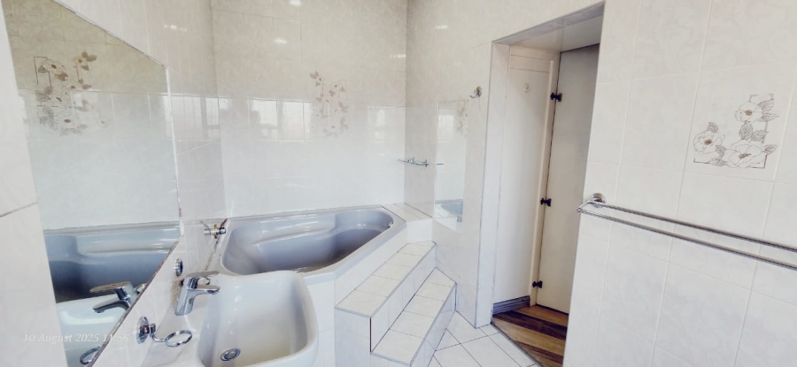 4 Bedroom Property for Sale in Mountain Rise KwaZulu-Natal