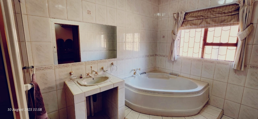 4 Bedroom Property for Sale in Mountain Rise KwaZulu-Natal