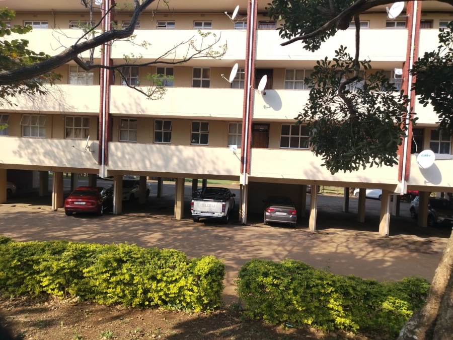 2 Bedroom Property for Sale in Empangeni Central KwaZulu-Natal