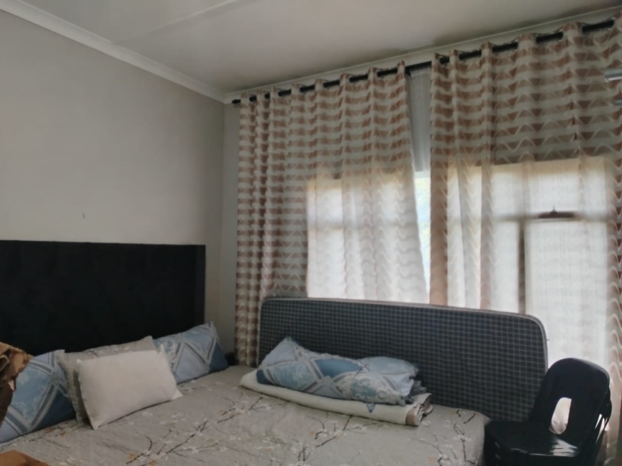 2 Bedroom Property for Sale in Empangeni Central KwaZulu-Natal