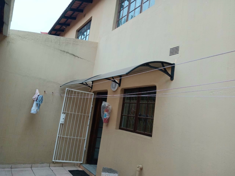 3 Bedroom Property for Sale in Uvongo KwaZulu-Natal