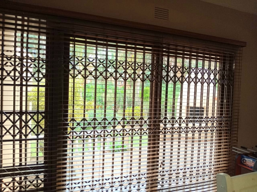 3 Bedroom Property for Sale in Uvongo KwaZulu-Natal