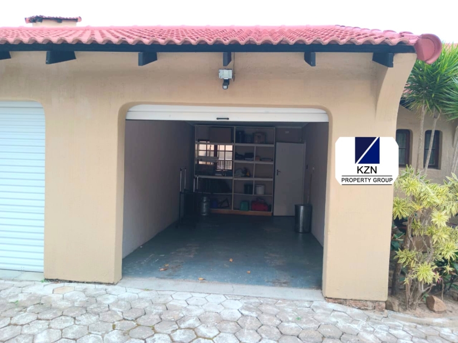 3 Bedroom Property for Sale in Uvongo KwaZulu-Natal