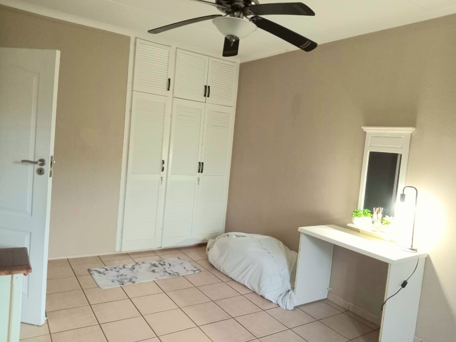 3 Bedroom Property for Sale in Uvongo KwaZulu-Natal