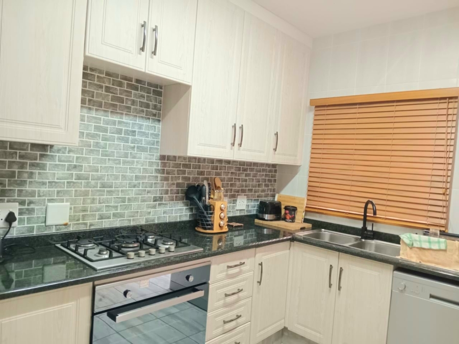 3 Bedroom Property for Sale in Uvongo KwaZulu-Natal