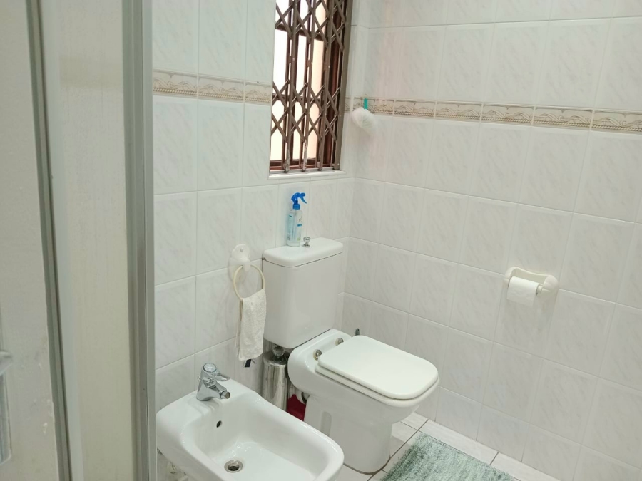 3 Bedroom Property for Sale in Uvongo KwaZulu-Natal