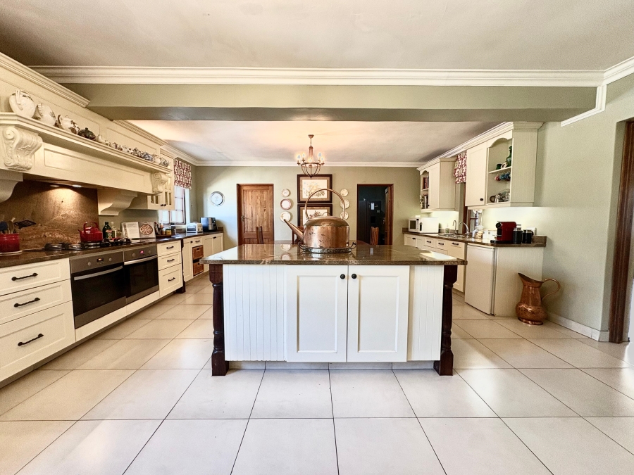 5 Bedroom Property for Sale in Ballito Central KwaZulu-Natal