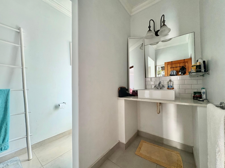 5 Bedroom Property for Sale in Ballito Central KwaZulu-Natal