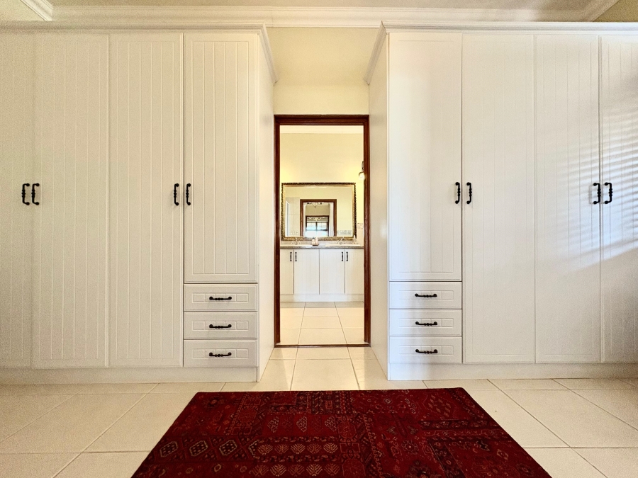 5 Bedroom Property for Sale in Ballito Central KwaZulu-Natal