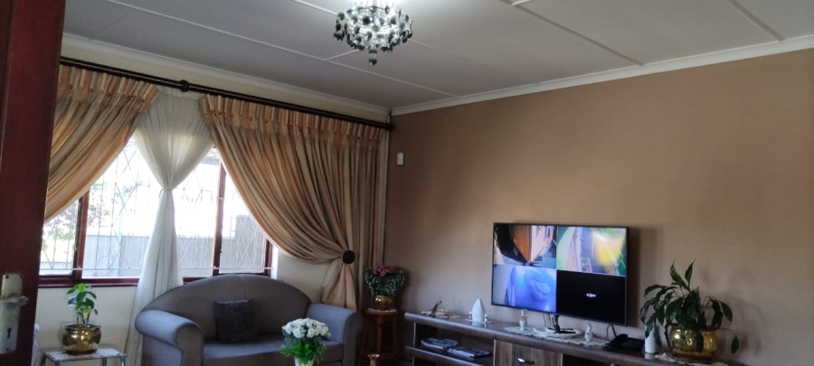 5 Bedroom Property for Sale in Clare Hills KwaZulu-Natal