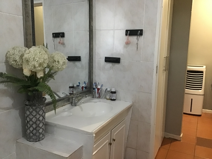 5 Bedroom Property for Sale in Clarendon KwaZulu-Natal