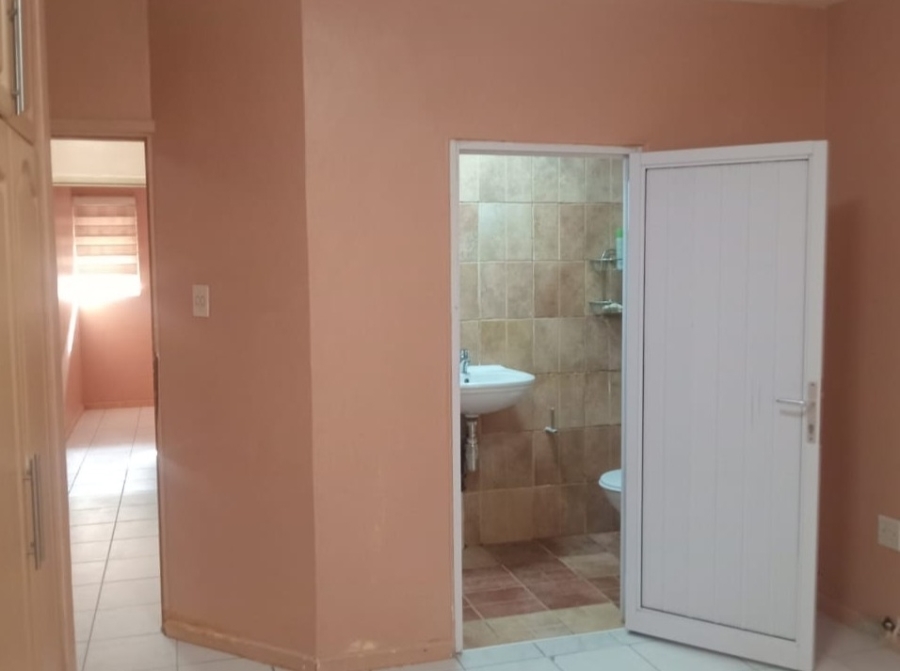 2 Bedroom Property for Sale in Port Shepstone KwaZulu-Natal