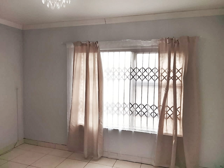 2 Bedroom Property for Sale in Arboretum KwaZulu-Natal
