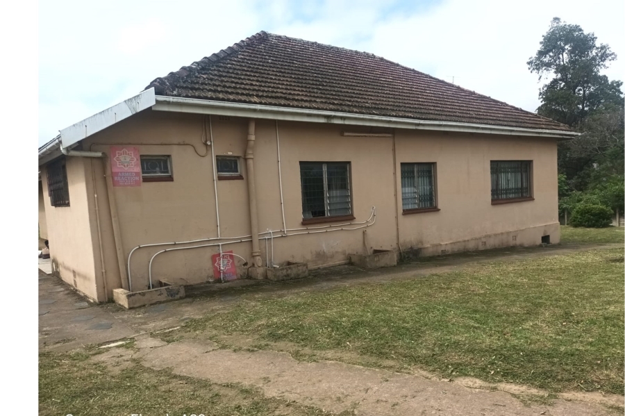 4 Bedroom Property for Sale in Umzinto KwaZulu-Natal
