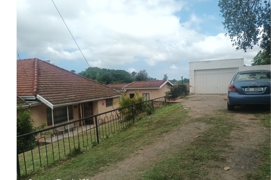 4 Bedroom Property for Sale in Umzinto KwaZulu-Natal