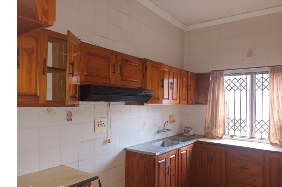4 Bedroom Property for Sale in Umzinto KwaZulu-Natal