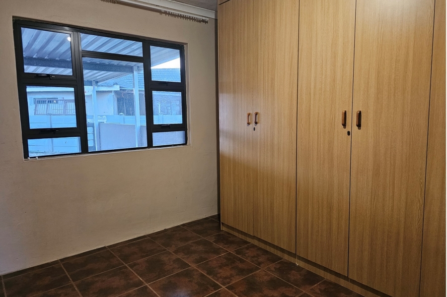3 Bedroom Property for Sale in Brackenham KwaZulu-Natal