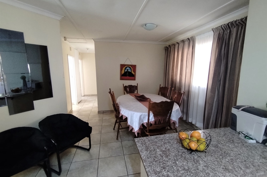4 Bedroom Property for Sale in Richem KwaZulu-Natal