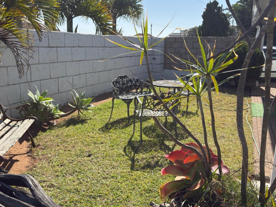 To Let 2 Bedroom Property for Rent in Ocean View KwaZulu-Natal