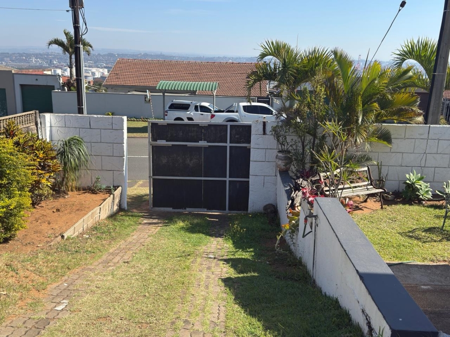 To Let 2 Bedroom Property for Rent in Ocean View KwaZulu-Natal