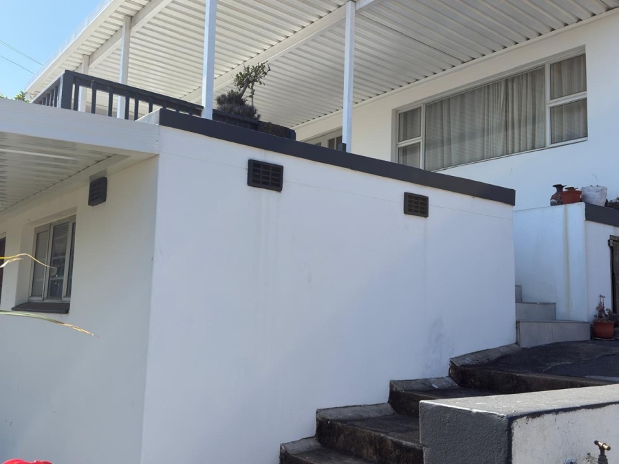 To Let 2 Bedroom Property for Rent in Ocean View KwaZulu-Natal