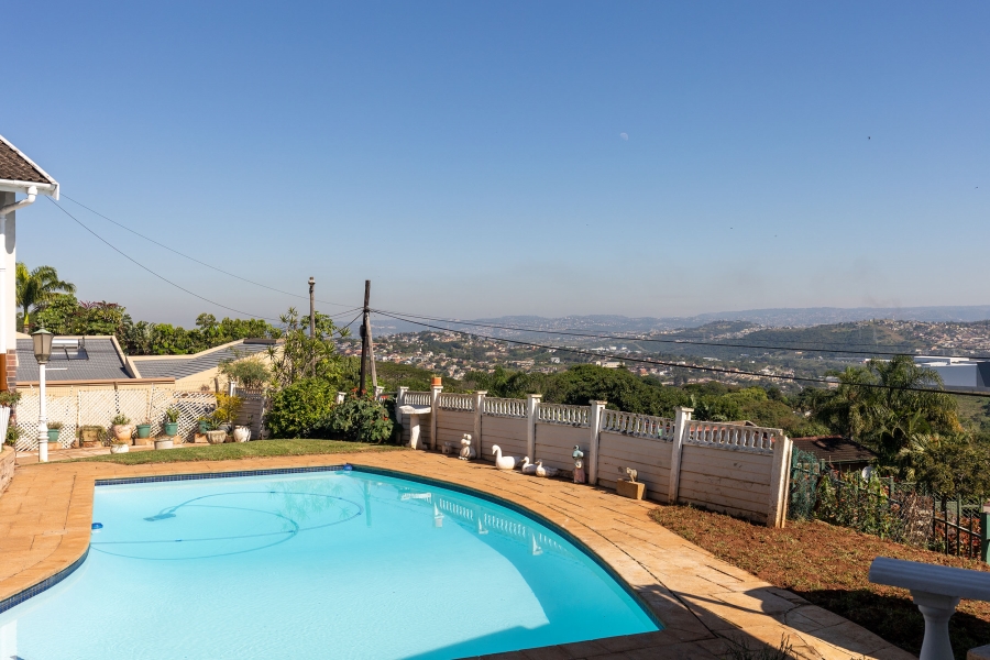 5 Bedroom Property for Sale in Glen Hills KwaZulu-Natal